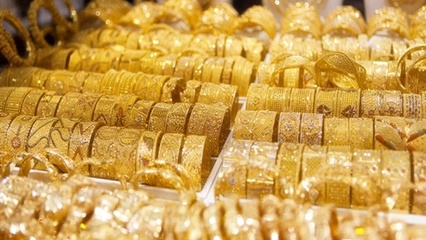 黃金如白菜 迪拜奢華表象下的經(jīng)濟(jì)現(xiàn)實(shí)與翡翠玉石市場